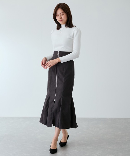 Jayro(ジャイロ)の「もちもちパワショル長袖ハイネックPO(Tシャツ/カットソー・レディース・ベージュ/ネイビー/ブラック/ホワイト/ブルー・M)」の10枚目の写真