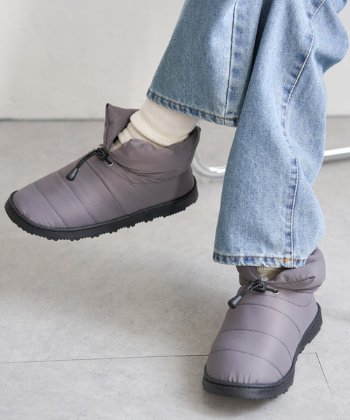 VENCEEXCHANGE(ヴァンスエクスチェンジ)の「キルトドロストブーツ(ブーツ・レディース・オフホワイト/グレー/ブラック・L/M)」の7枚目の写真