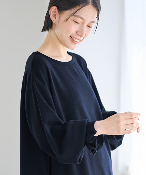 Viola e Viola（ヴィオラエヴィオラ）の「裏ファー袖タックチュニック（チュニック・レディース・ネイビー/ブラック/モカ/ラベンダー/テラコッタ・LL/L/5L/4L/3L/M）」の20枚目の写真
