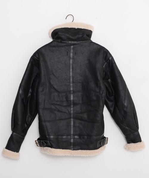 KOM（ドットコム）の「『.KOM/ドットケーオーエム』ハイネックムートン