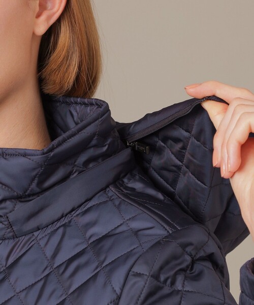 MACKINTOSH LONDON（マッキントッシュ ロンドン）の「【WEB・一部店舗限定】キルティングタフタフーデットショートコート（ブルゾン・レディース・グリーン系その他6/ネイビー/ブラック・38/36/40）」の17枚目の写真