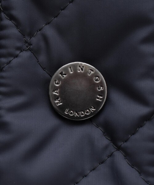 MACKINTOSH LONDON（マッキントッシュ ロンドン）の「【WEB・一部店舗限定】キルティングタフタフーデットショートコート（ブルゾン・レディース・グリーン系その他6/ネイビー/ブラック・38/36/40）」の5枚目の写真
