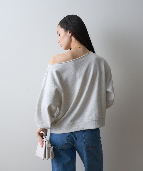 EMMA　ROUGE VIF（エマルージュヴィフ）の「【一部店舗限定】オフショルルーズスウェット（Tシャツ/カットソー・レディース・グレー/ホワイト系その他/ホワイト・フリー）」の22枚目の写真