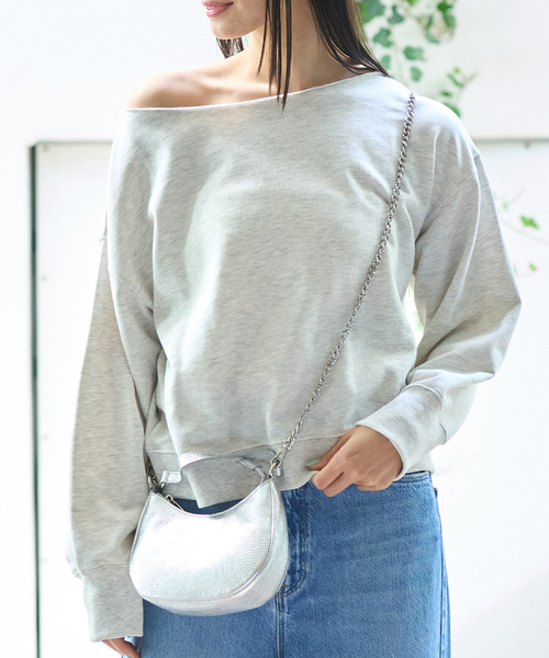 【一部店舗限定】オフショルルーズスウェット（Tシャツ/カットソー）｜EMMA ROUGE VIF（エマルージュヴィフ）