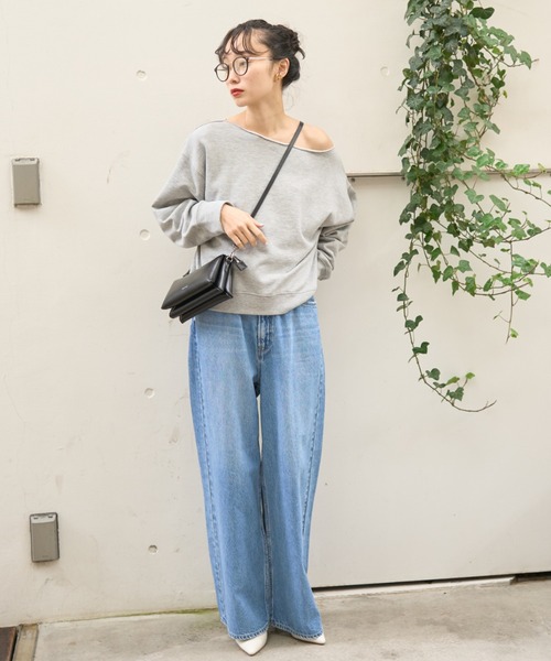 EMMA　ROUGE VIF（エマルージュヴィフ）の「【一部店舗限定】オフショルルーズスウェット（Tシャツ/カットソー・レディース・グレー/ホワイト系その他/ホワイト・フリー）」の12枚目の写真