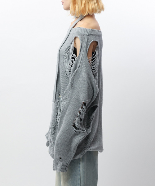 SPIRALGIRL（スパイラルガール）の「スカーフ付きダメージオーバーニット（ニット/セーター・レディース・ホワイト/ブラウン/グレー/ピンク・FREE）」の19枚目の写真