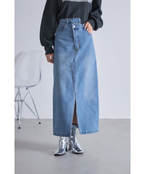 &. NOSTALGIA（アンドドットノスタルジア）の「ウエストアシメデニムスカート（デニムスカート・レディース・ライトブルー・M）」の2枚目の写真