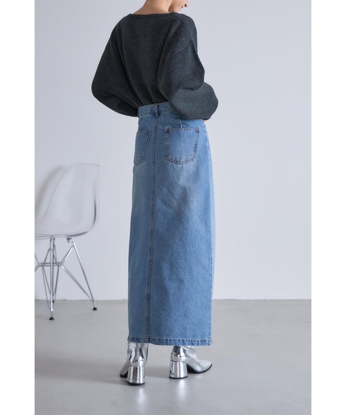 &. NOSTALGIA（アンドドットノスタルジア）の「ウエストアシメデニムスカート（デニムスカート・レディース・ライトブルー・M）」の12枚目の写真