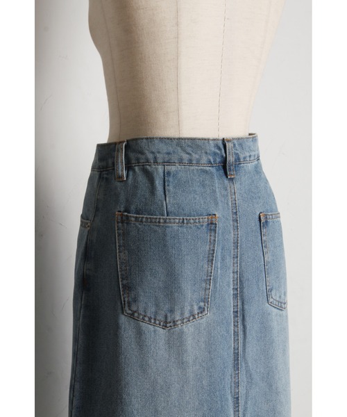 &. NOSTALGIA（アンドドットノスタルジア）の「ウエストアシメデニムスカート（デニムスカート・レディース・ライトブルー・M）」の17枚目の写真