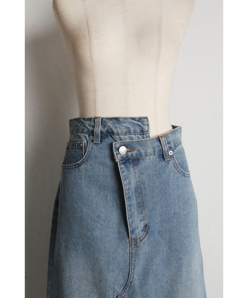 &. NOSTALGIA（アンドドットノスタルジア）の「ウエストアシメデニムスカート（デニムスカート・レディース・ライトブルー・M）」の18枚目の写真