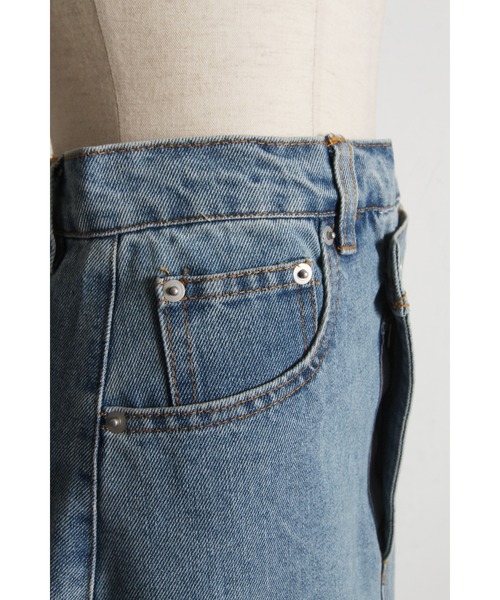 &. NOSTALGIA（アンドドットノスタルジア）の「ウエストアシメデニムスカート（デニムスカート・レディース・ライトブルー・M）」の22枚目の写真