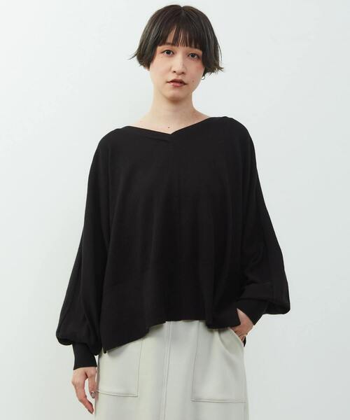 SOFFITTO(ソフィット)の「【nota della mano sinistra(ノータ デラ マノ シニストラ)】ドルマン2wayニットトップス(ニット/セーター・レディース・マジェンタ/ブラック・FREE)」の2枚目の写真