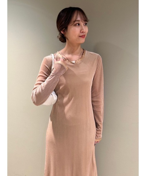 emmi(エミ)の「ベロアチュールワンピース(ワンピース・レディース・ブラック/ベージュ/ライトブルー・1/0)」の22枚目の写真