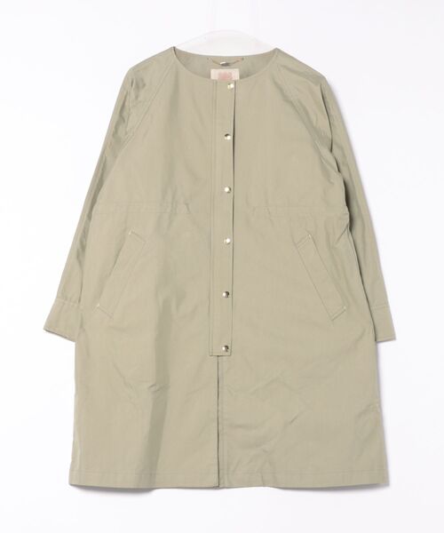 Q（キュー）の「ノーカラードットボタンコート（ノーカラーコート・レディース・オリーブ/グレイッシュベージュ・MEDIUM）」の14枚目の写真