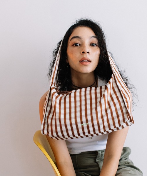 Beau're(ヴュレ)の「BEAURE ヴュレ ギンガムチェック HOBO BAG(ショルダーバッグ・レディース・ブラック/ブラウン/グリーン・FREE)」の13枚目の写真