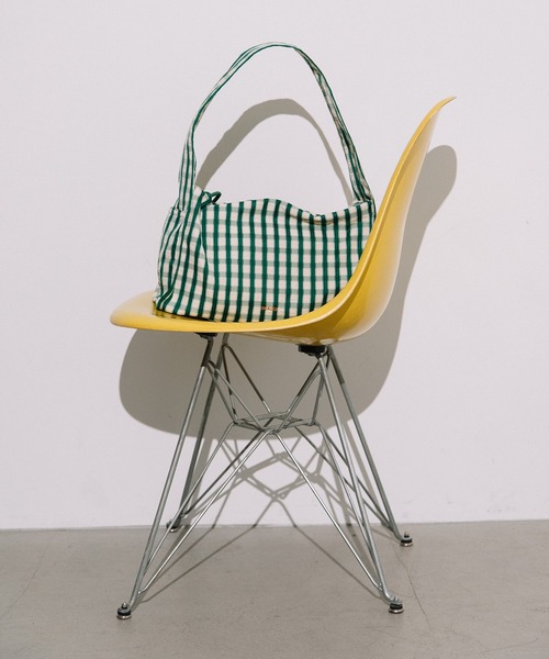 Beau're(ヴュレ)の「BEAURE ヴュレ ギンガムチェック HOBO BAG(ショルダーバッグ・レディース・ブラック/ブラウン/グリーン・FREE)」の20枚目の写真