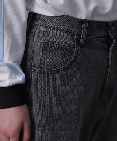 ROSE BUD（ローズバッド）の「カーブデニムパンツ（デニムパンツ・レディース・ブルー/ブラック・S/M）」の6枚目の写真