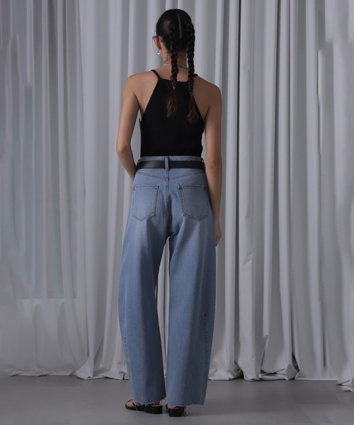 ROSE BUD（ローズバッド）の「カーブデニムパンツ（デニムパンツ・レディース・ブルー/ブラック・S/M）」の20枚目の写真