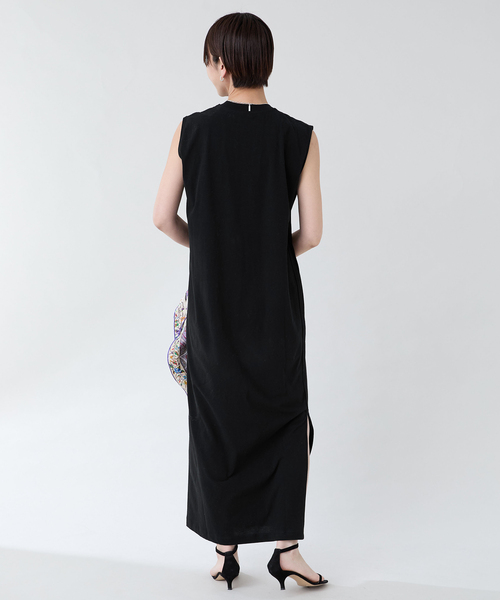 ATON(エイトン)の「ATON(エイトン) TANKTOP DRESS OPAGGM0605(ワンピース・レディース・チャコールグレー/ブラック・SMALL)」の4枚目の写真