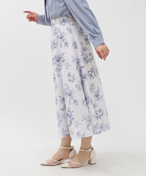 ASTORIA ODIER（アストリアオディール）の「メッシュ花柄プリントフレアスカート（スカート・レディース・ブルー/ピンク・SMALL/MEDIUM/LARGE）」の5枚目の写真