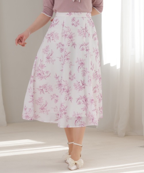 ASTORIA ODIER（アストリアオディール）の「メッシュ花柄プリントフレアスカート（スカート・レディース・ブルー/ピンク・SMALL/MEDIUM/LARGE）」の19枚目の写真