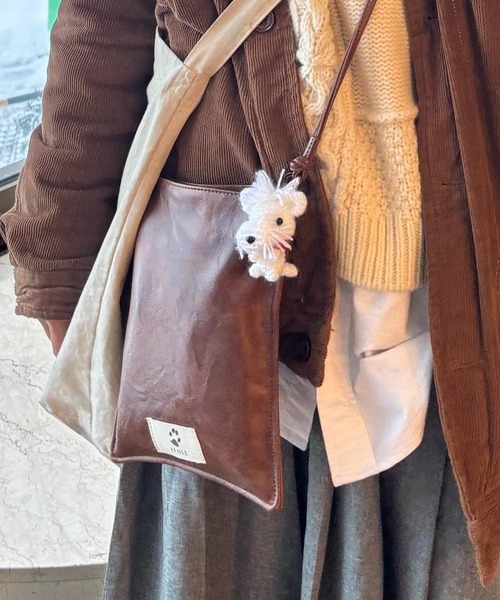 EFOLE(エフォル)の「【志×EFOLE コラボ】Vintage like shoulder bag / ヴィンテージライクショルダーバッグ(ショルダーバッグ・レディース・ブラック/ブラウン・FREE)」の12枚目の写真