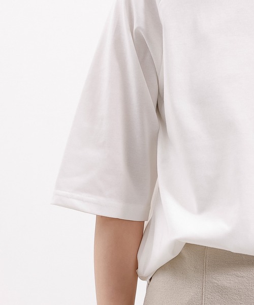 emesuelee（エメスーリー）の「汗じみ防止加工 表撥水 接触冷感 UV CUT クルーネックカットソー（Tシャツ/カットソー・レディース・ブルー/グレー/アイボリー/ブラック/ピンク・フリー）」の14枚目の写真