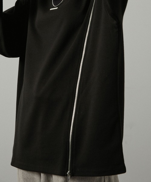 Alfred Alex(アルフレッドアレックス)の「【Alfred Alex】アシンメトリージップ メタルプレートTシャツ(Tシャツ/カットソー・メンズ・ブラック/ホワイト・M/L)」の14枚目の写真
