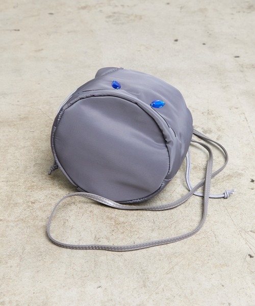 SPRUCE（スプルース）の「EM:パフ猫巾着ショルダーバッグ 軽量117g（ショルダーバッグ・レディース・アイボリー/ブラック/グレー・FREE）」の16枚目の写真