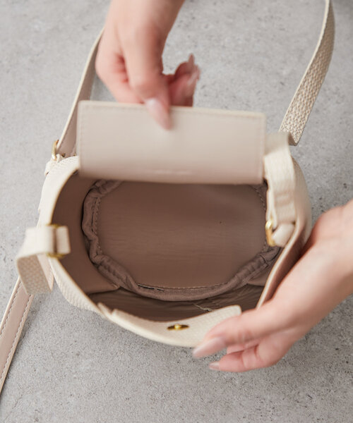 Another Branch olive des olive(アナザーブランチオリーブデオリーブ)の「チューリップショルダーバッグ(ショルダーバッグ・レディース・アイボリー/ピンク/レッド・FREE)」の12枚目の写真