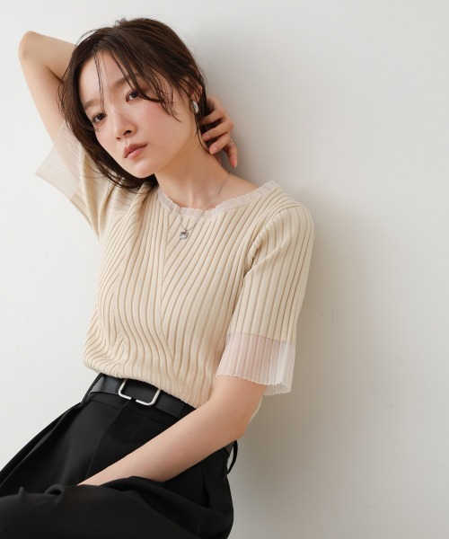 Bab(バブ)の「シアー使い5分袖リブニットトップス/サマーニット(Tシャツ/カットソー・レディース・アイボリー/ブルー/ブラック/パープル/チャコールグレー/ベージュ/ブラウン・FREE)」の2枚目の写真