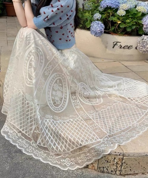 gossip!ロサンゼルス(ゴシップロサンゼルス)の「夢見がちレース総柄!ウエストゴムフラワー刺繍レースロングスカート(スカート・レディース・ブラック/オフホワイト/ホワイト・FREE)」の12枚目の写真