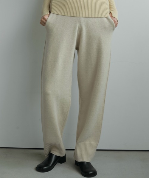 anuke(アンヌーク)の「Linking Wide Pants(デニムパンツ・レディース・アイボリー/モカ・38inch/36inch)」の2枚目の写真