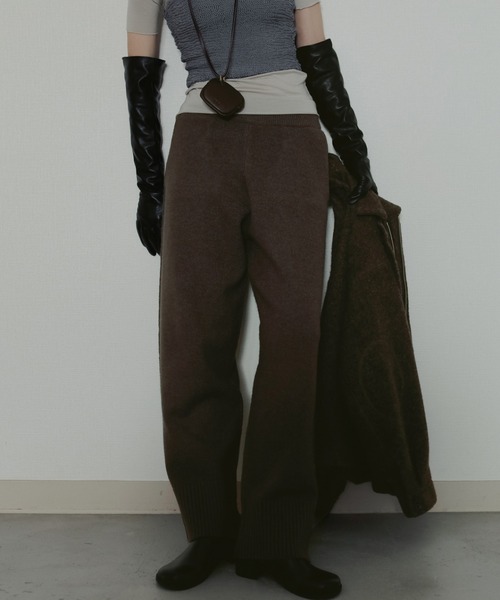 anuke(アンヌーク)の「Linking Wide Pants(デニムパンツ・レディース・アイボリー/モカ・38inch/36inch)」の4枚目の写真