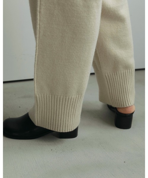 anuke(アンヌーク)の「Linking Wide Pants(デニムパンツ・レディース・アイボリー/モカ・38inch/36inch)」の9枚目の写真