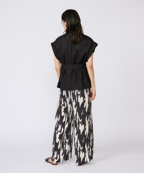 INED（イネド）の「リネンライク フレンチスリーブジャケット【セットアップ対応】（テーラードジャケット・レディース・ブラック/ベージュ・7号/9号）」の16枚目の写真