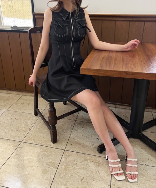 one way(ワンウェイ)の「ノースリフロントジップワンピース(ワンピース・レディース・ブラック/ホワイト/ネイビー・FREE)」の16枚目の写真