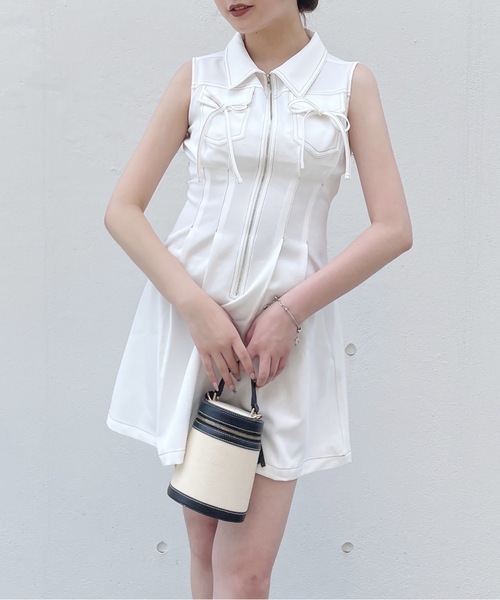 one way(ワンウェイ)の「ノースリフロントジップワンピース(ワンピース・レディース・ブラック/ホワイト/ネイビー・FREE)」の21枚目の写真