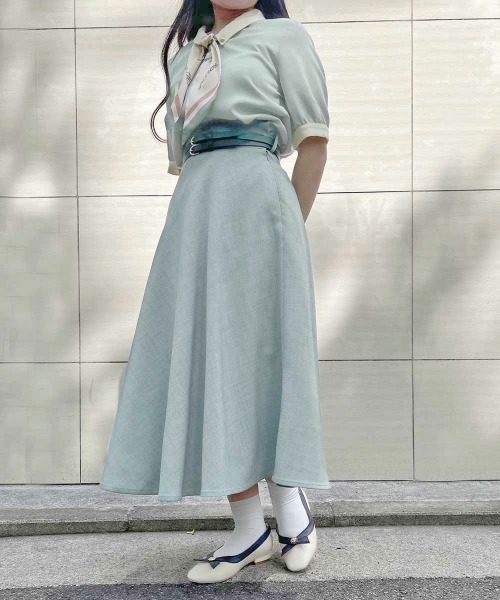 an another angelus（アンアナザーアンジェラス）の「ダブルベルトサマーツイードフレアースカート　夏服（スカート・レディース・ブルーグリーン/ネイビー・FREE）」の15枚目の写真