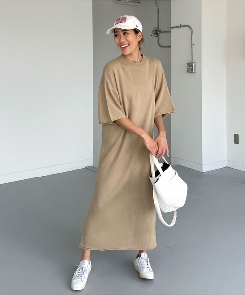 CHERI since1985(シェリ)の「バックスリットニットワンピース(ワンピース・レディース・ベージュ/ブラック・FREE)」の21枚目の写真