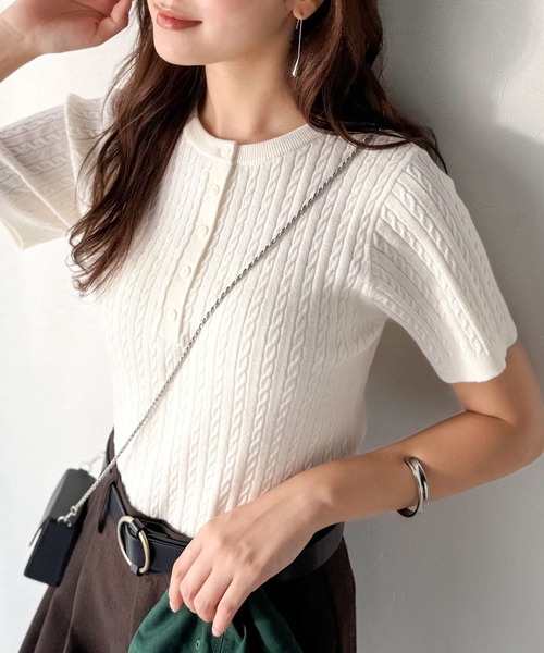 セール】シンプルな心地よさ。半袖ヘンリーミニケーブルニット（半袖