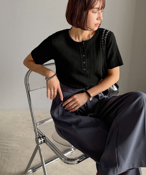 セール】シンプルな心地よさ。半袖ヘンリーミニケーブルニット（半袖