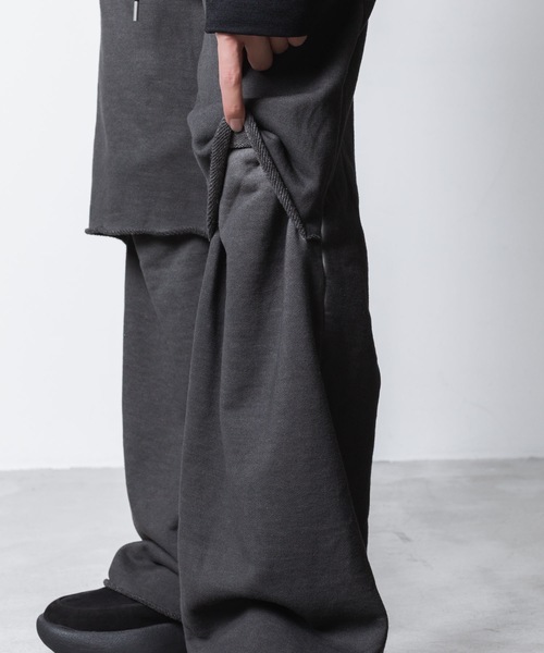 VEIN (ヴェイン)の「ジャンベルカテリー コールドダイド カットオフ バギートラウザーズ / JUMBERCA TERRY COLD DYED CUT OFF BAGGY TROUSERS(スウェットパンツ・メンズ・グレー・1/2)」の12枚目の写真
