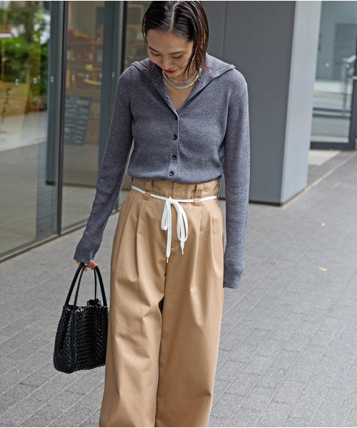 JOURNAL STANDARD(ジャーナルスタンダード)の「ウォッシャブルVOCEリブカーディガン(カーディガン/ボレロ・レディース・レッド/ブラック/チャコールグレー・FREE)」の21枚目の写真
