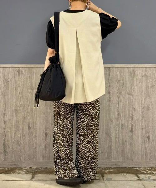 Right-on（ライトオン）の「【店頭で人気】【HONEYSUCKLE ROSE】【ラク＆軽い】プリーツイージーパンツ (サラサラ/軽量/ストレッチ/ウエストゴム)（その他パンツ・レディース・ネイビー/ダークグレー/ホワイト×ネイビー・L/M）」の15枚目の写真