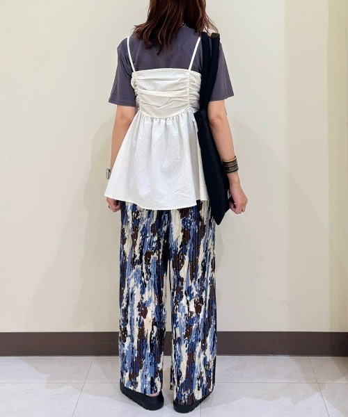 Right-on（ライトオン）の「【店頭で人気】【HONEYSUCKLE ROSE】【ラク＆軽い】プリーツイージーパンツ (サラサラ/軽量/ストレッチ/ウエストゴム)（その他パンツ・レディース・ネイビー/ダークグレー/ホワイト×ネイビー・L/M）」の20枚目の写真