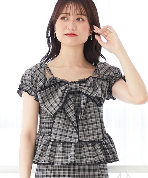 MAJESTIC LEGON（マジェスティックレゴン）の「チェーン付きビッグリボンブラウス（シャツ/ブラウス・レディース・オフホワイト/ホワイト系その他2/ブラック系その他/ブラック/アイボリー・MEDIUM）」の5枚目の写真