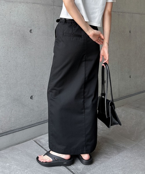 andme(アンドミー)の「前スリットチノロングタイトスカート(スカート・レディース・ベージュ/ブラック・M/L)」の4枚目の写真