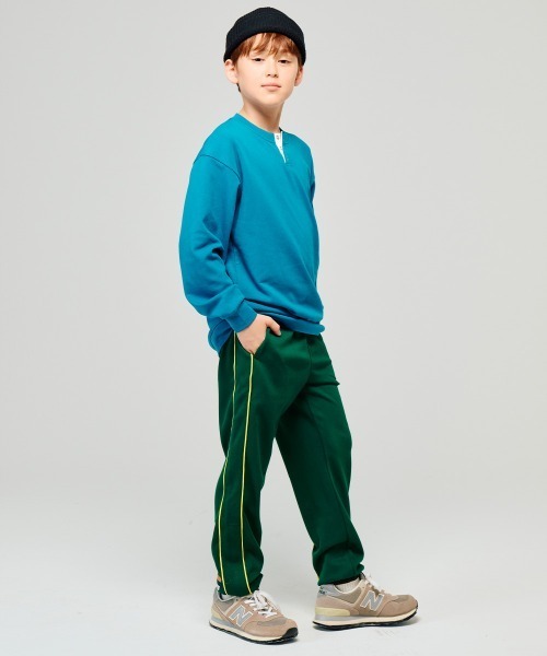 KRIFF MAYER Kid's Collection（クリフメイヤーキッズコレクション）の「【セットアップ対応可】パイピングトラックパンツ（スウェットパンツ・キッズ・グレー/ネイビー/グリーン/ブラック・130/120/170/160/150/140）」の6枚目の写真