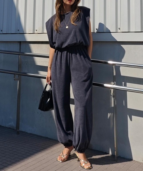 esutoreja（エストレジャ）の「パイルジャンプスーツ（つなぎ/オールインワン・レディース・チャコール/ネイビー/カーキ・FREE）」の7枚目の写真